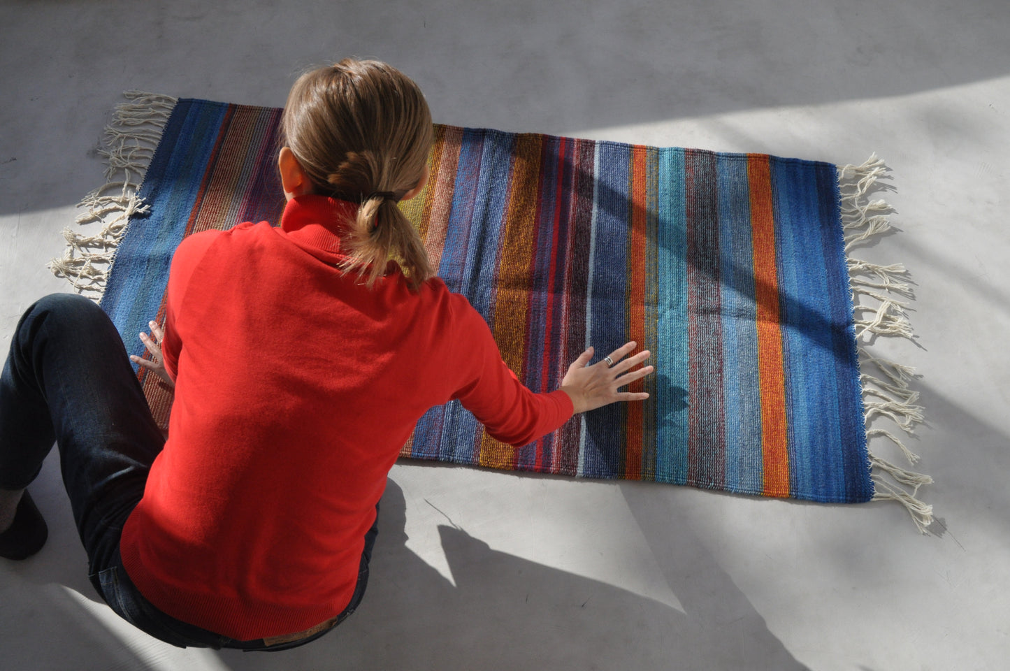 Mexican rug (148×78cm, rainbow striped pattern)